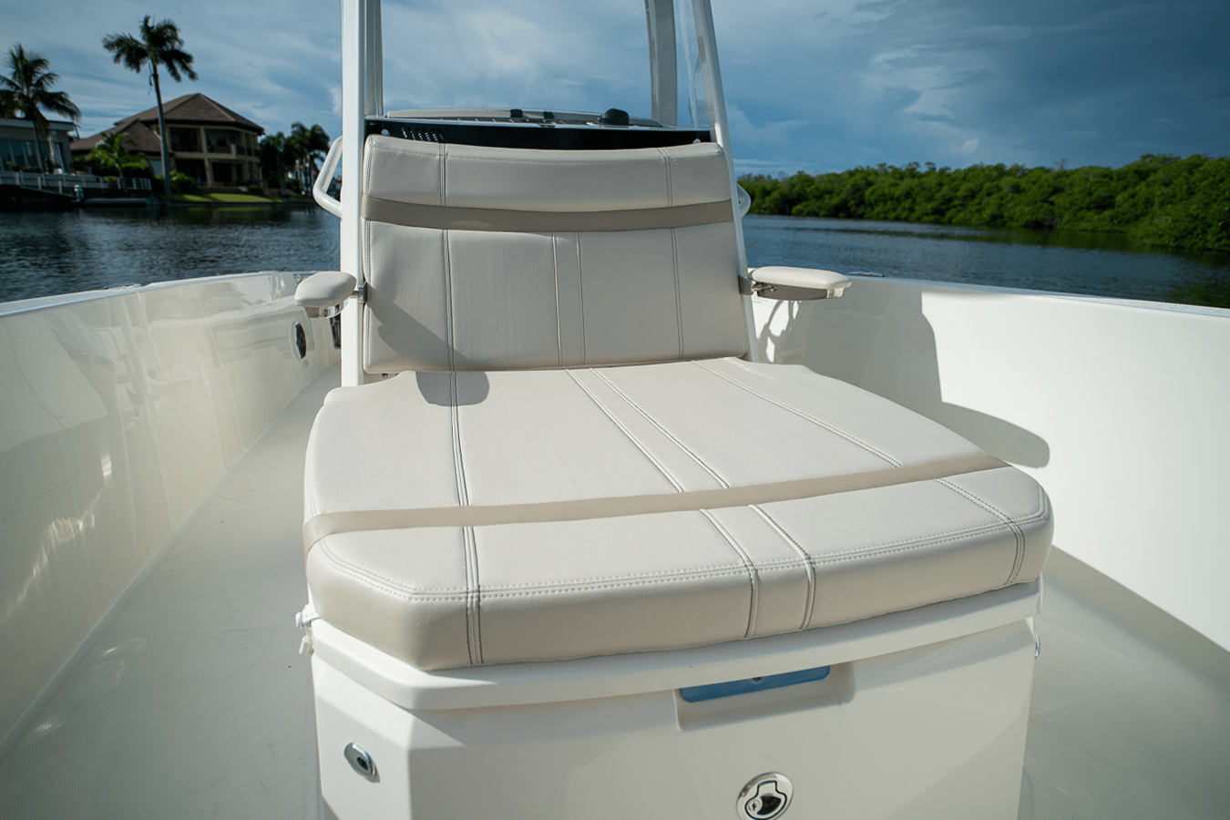 BOSTON WHALER 250 DAUNTLESS, photo 15
