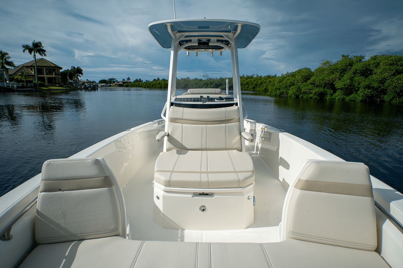 BOSTON WHALER 250 DAUNTLESS, photo 18