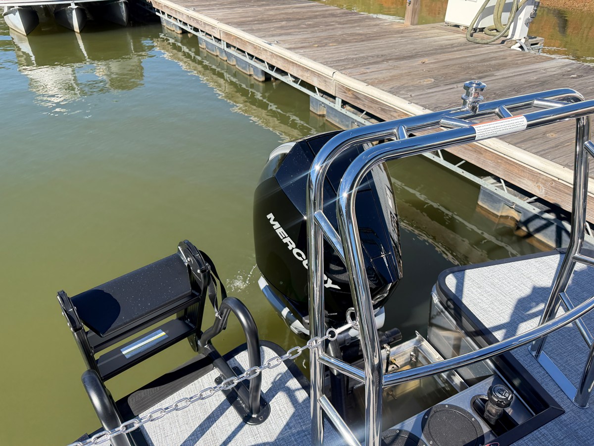 HARRIS GRAND MARINER 230, photo 23