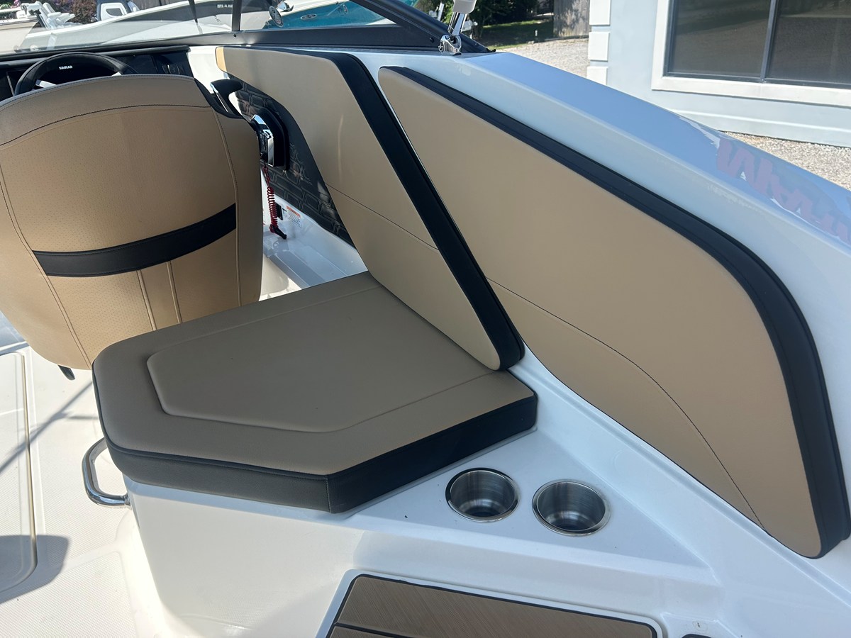SEA RAY SPX 210 OUTBOARD, photo 11