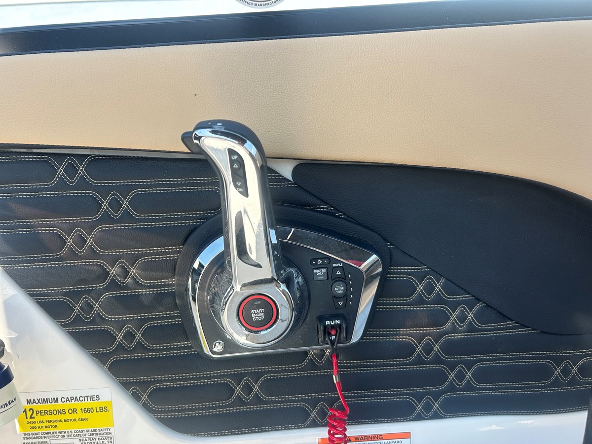 SEA RAY SPX 210 OUTBOARD, photo 18