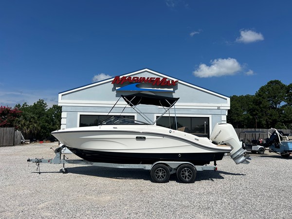 SEA RAY SPX 210 OUTBOARD — 2026 Sea Ray SPX 210 Outboard