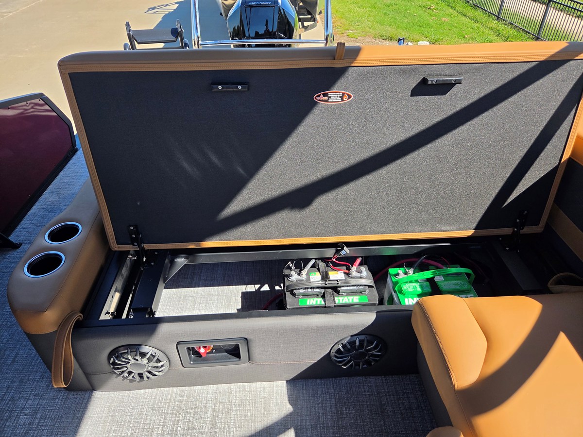 HARRIS SUNLINER 230, photo 24