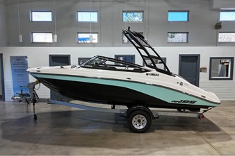 YAMAHA AR195