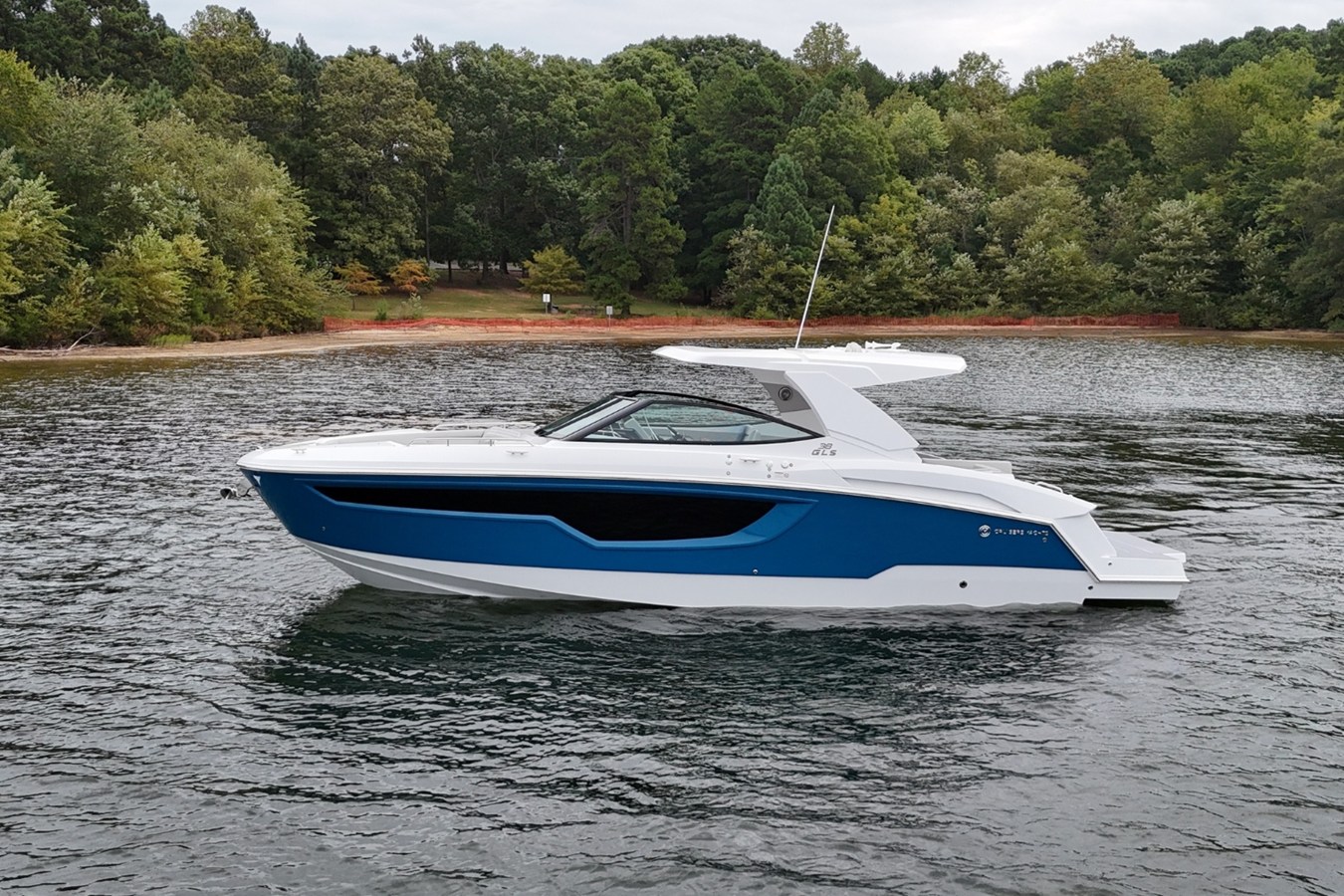 Cruisers Yachts 38 GLS — 2026 Cruisers Yachts 38 GLS