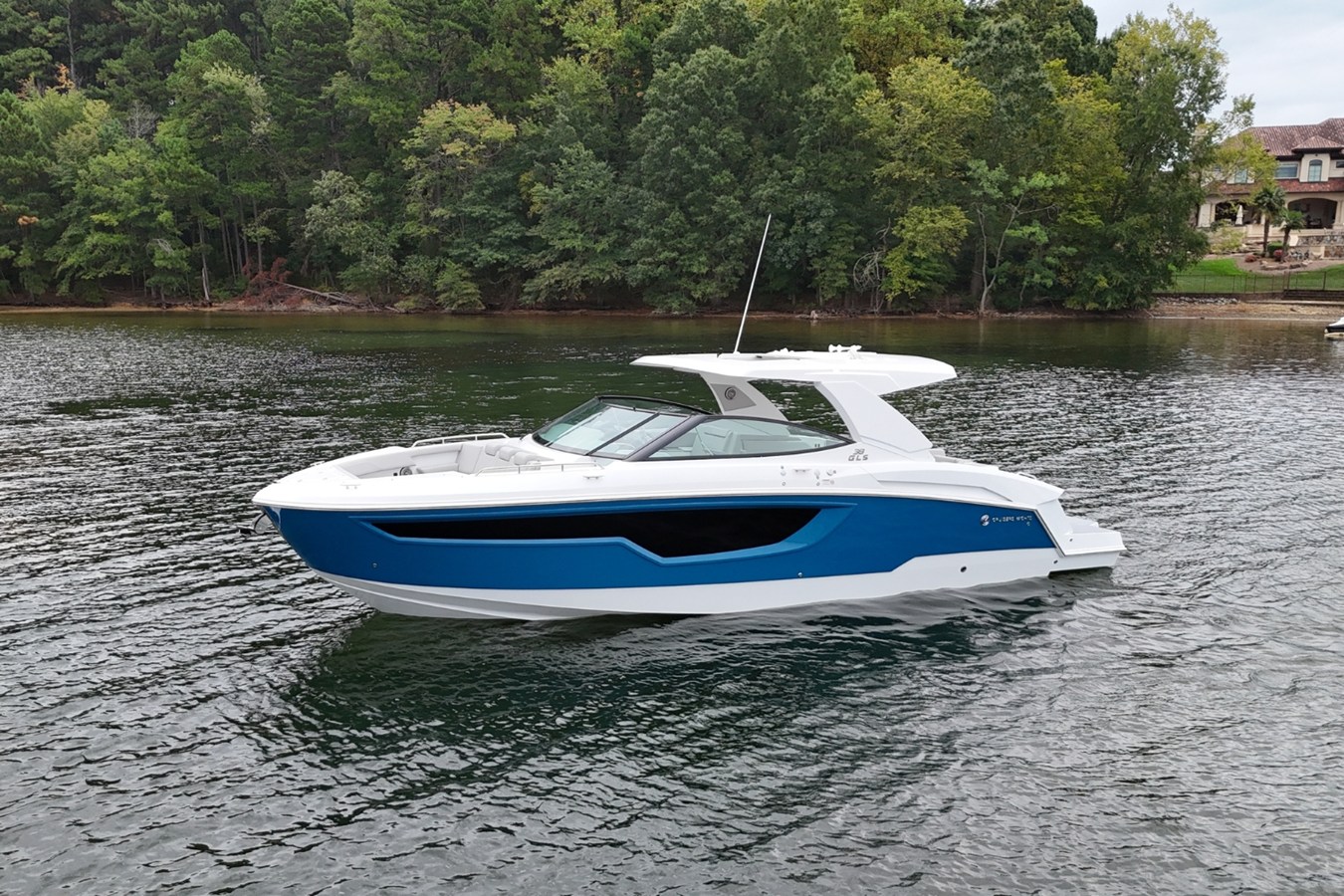 Cruisers Yachts 38 GLS — 2026 Cruisers Yachts 38 GLS — photo 2