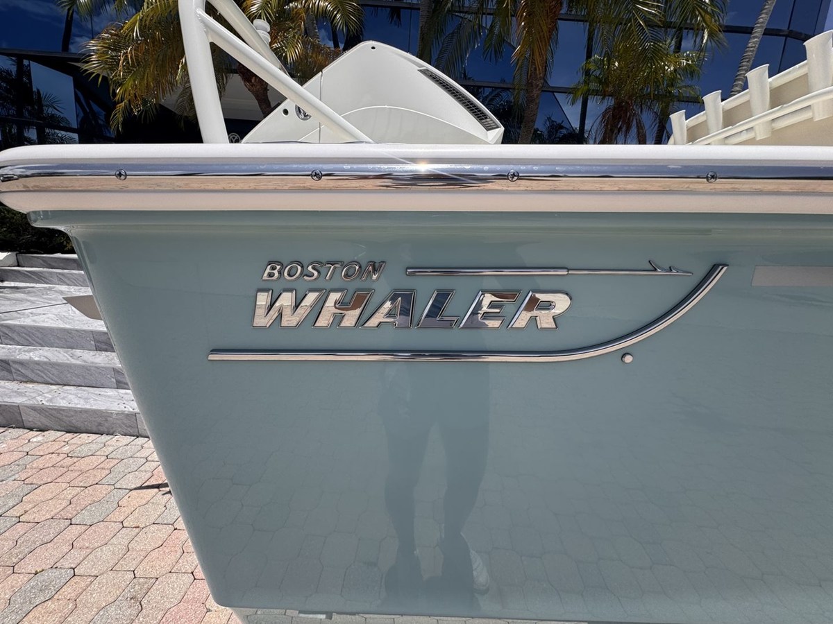 Boston Whaler 210 Montauk — 2027 Boston Whaler 210 Montauk — fotoğraf 3