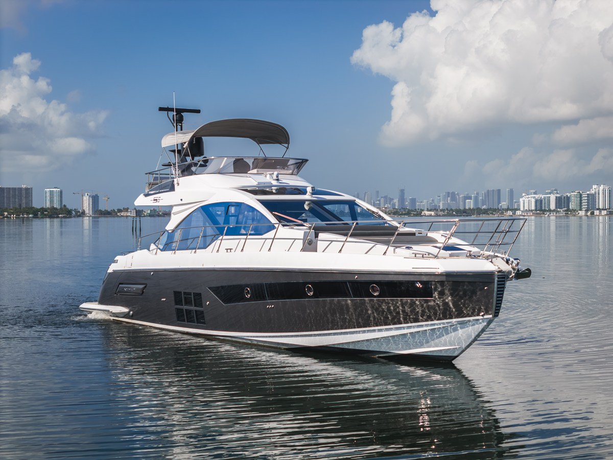 Azimut S6 SPORTFLY — 2021 Azimut Yachts S6 Sportfly — photo 2