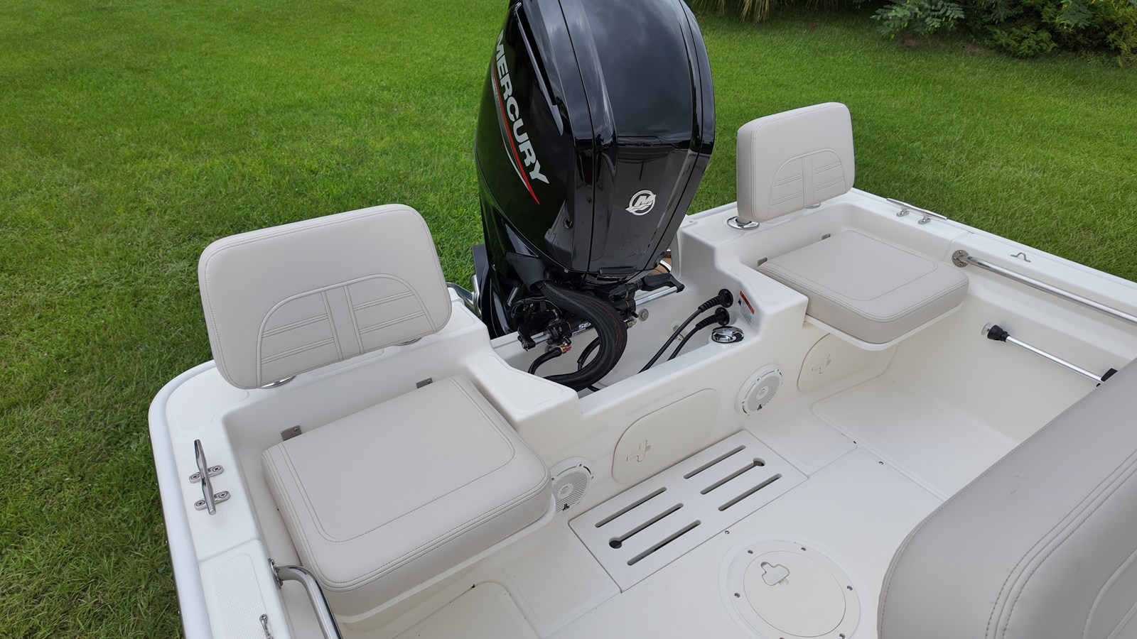 Boston Whaler 170 Montauk — 2027 Boston Whaler 170 Montauk — photo 5