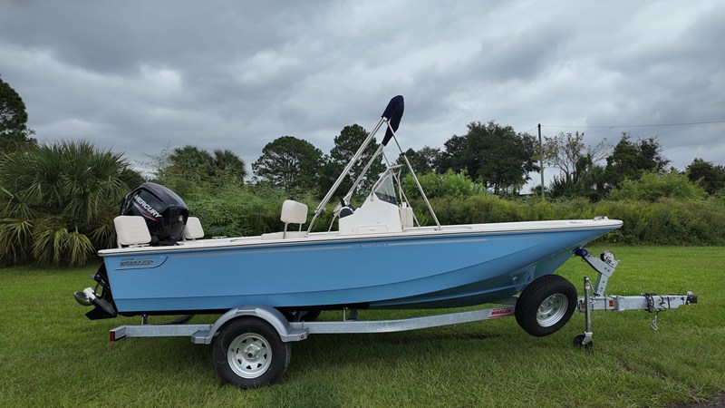 BOSTON WHALER 170 MONTAUK — 2027 Boston Whaler 170 Montauk