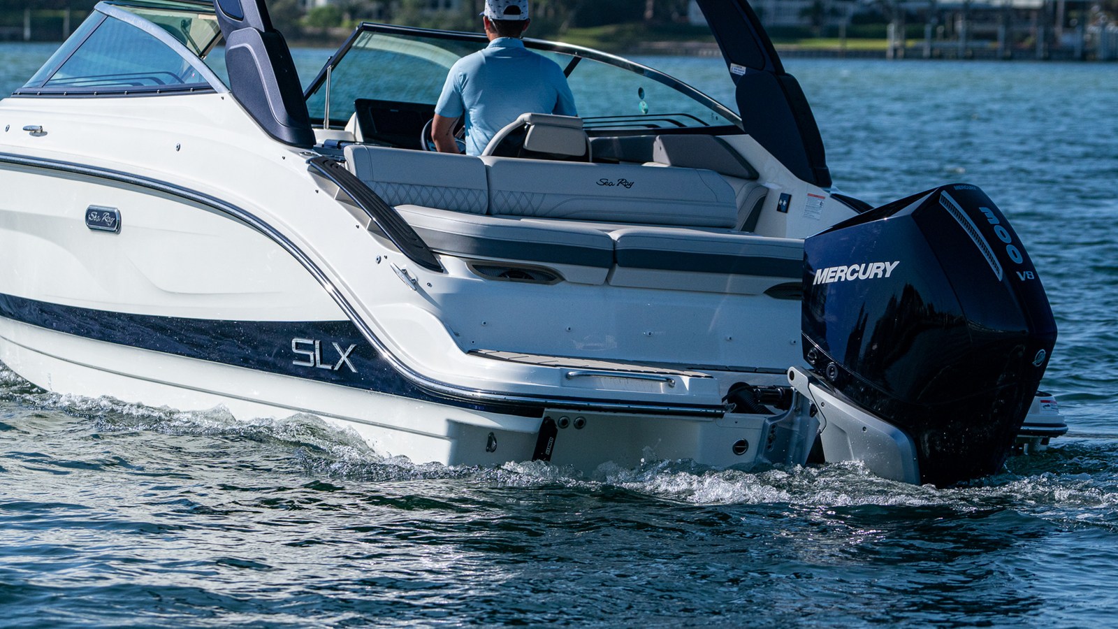 Sea Ray SLX 260 Outboard — 2026 Sea Ray SLX 260 Outboard — photo 5