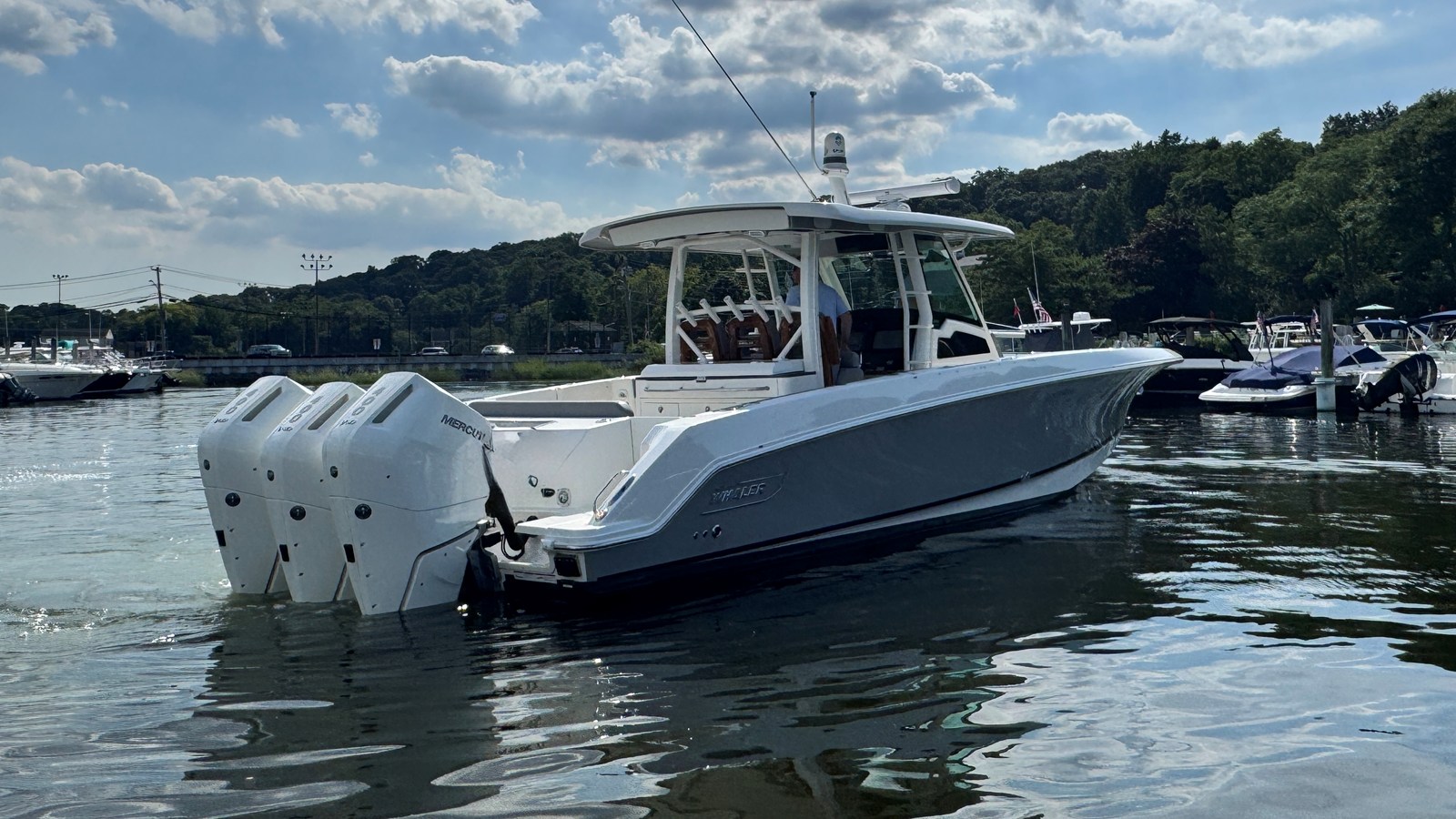 Boston Whaler 380 Outrage — 2024 Boston Whaler 380 Outrage — fotoğraf 4