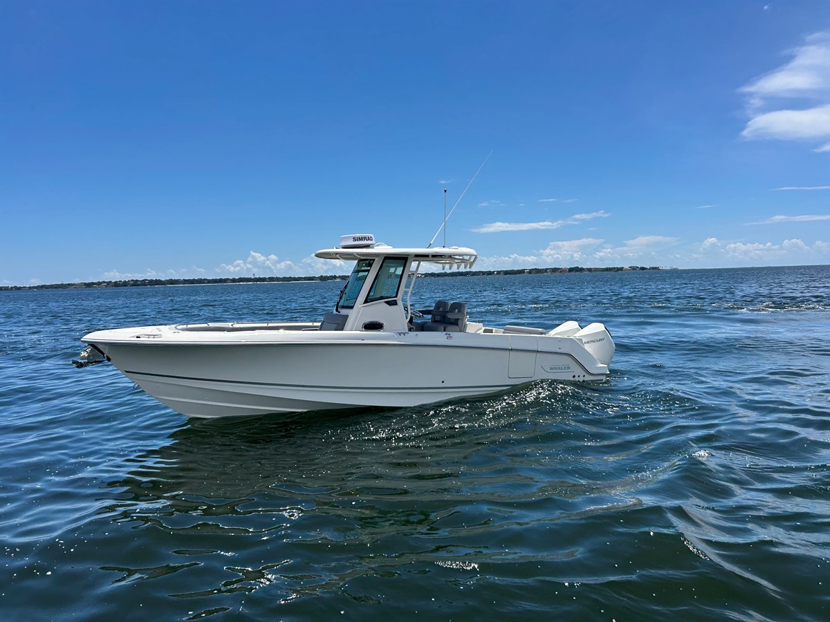 Boston Whaler 280 Outrage — 2026 Boston Whaler 280 Outrage