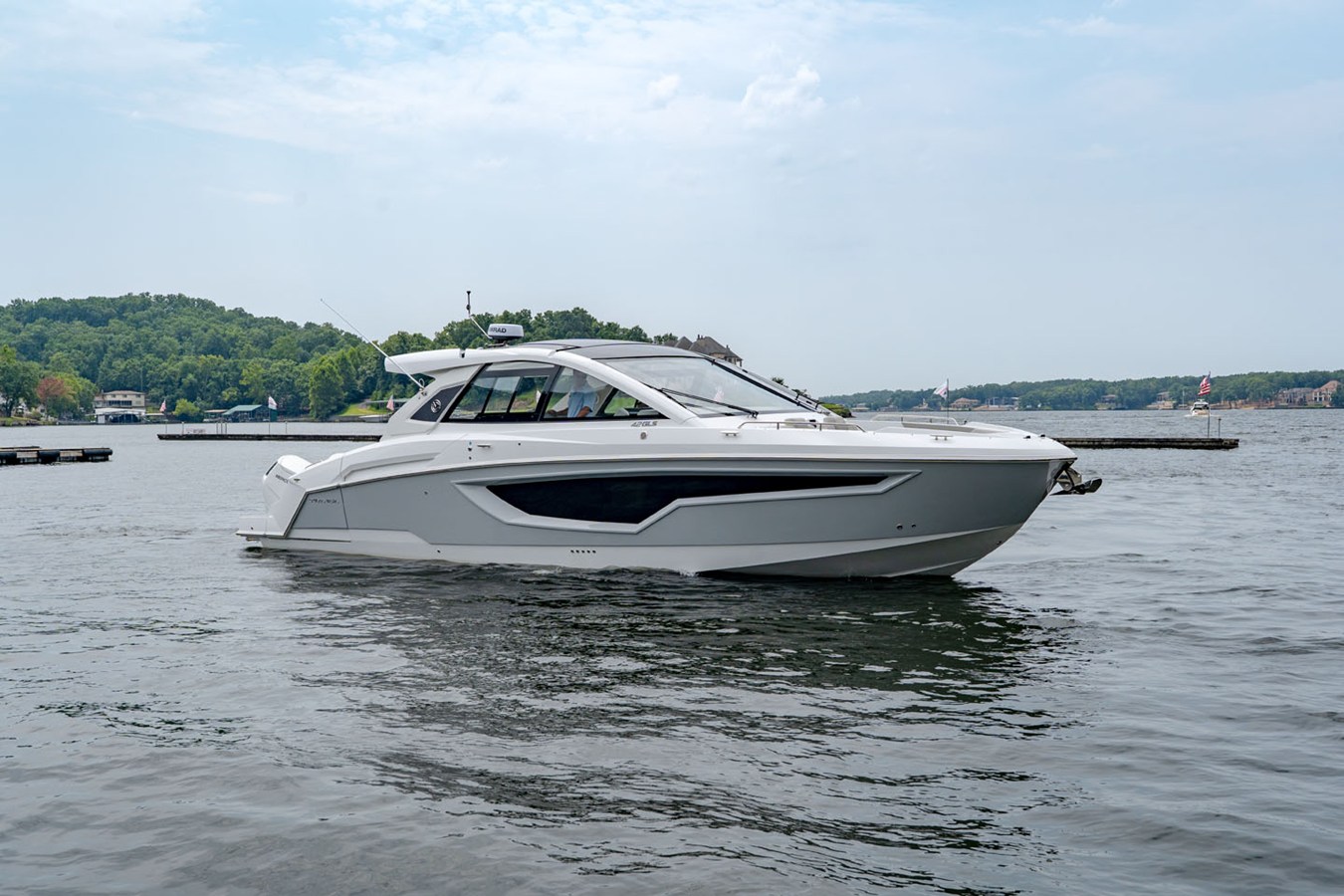 Cruisers Yachts 42 GLS Outboard — 2027 Cruisers Yachts 42 GLS Outboard