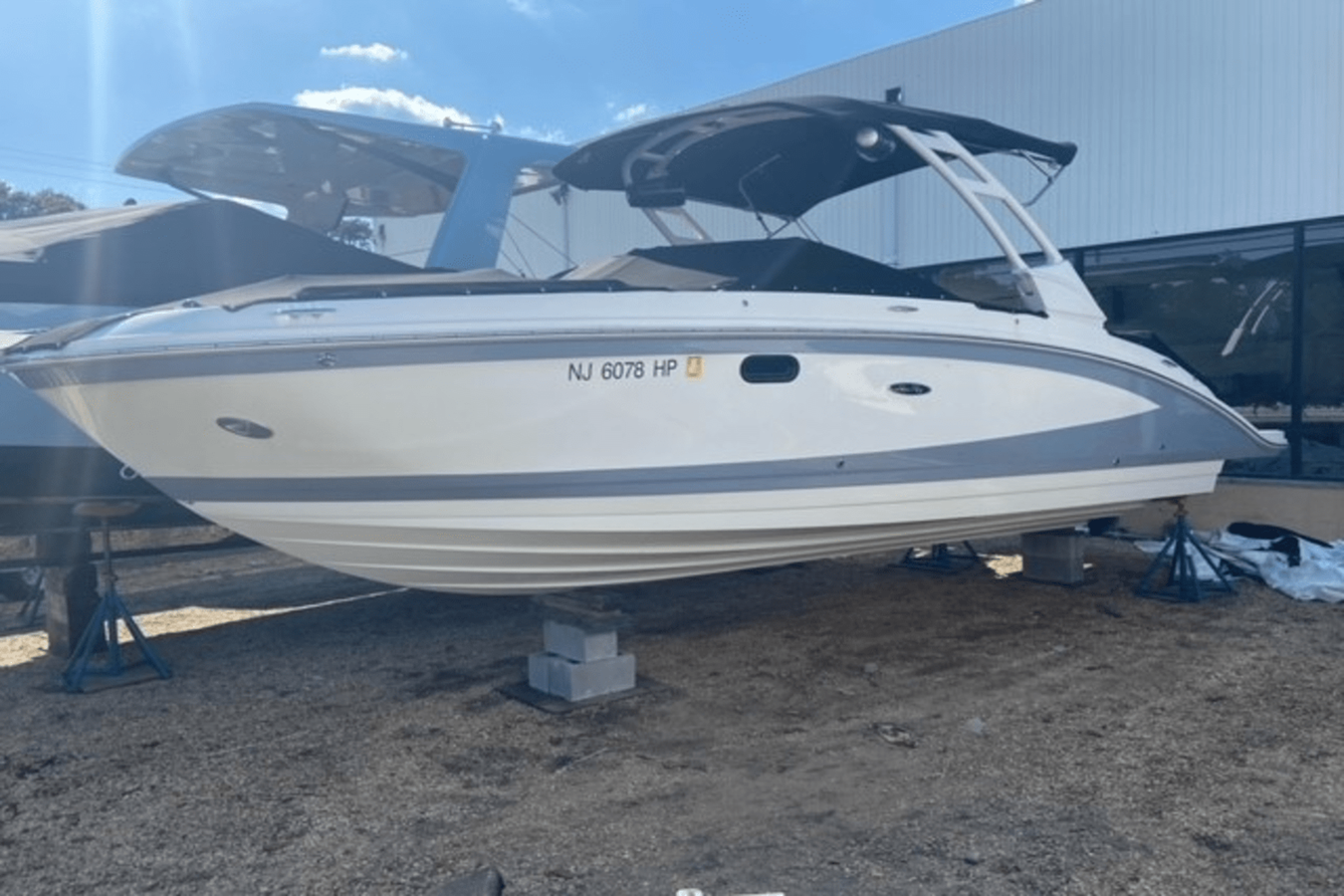 Sea Ray 270 SDX — 2021 Sea Ray 270 SDX — photo 2