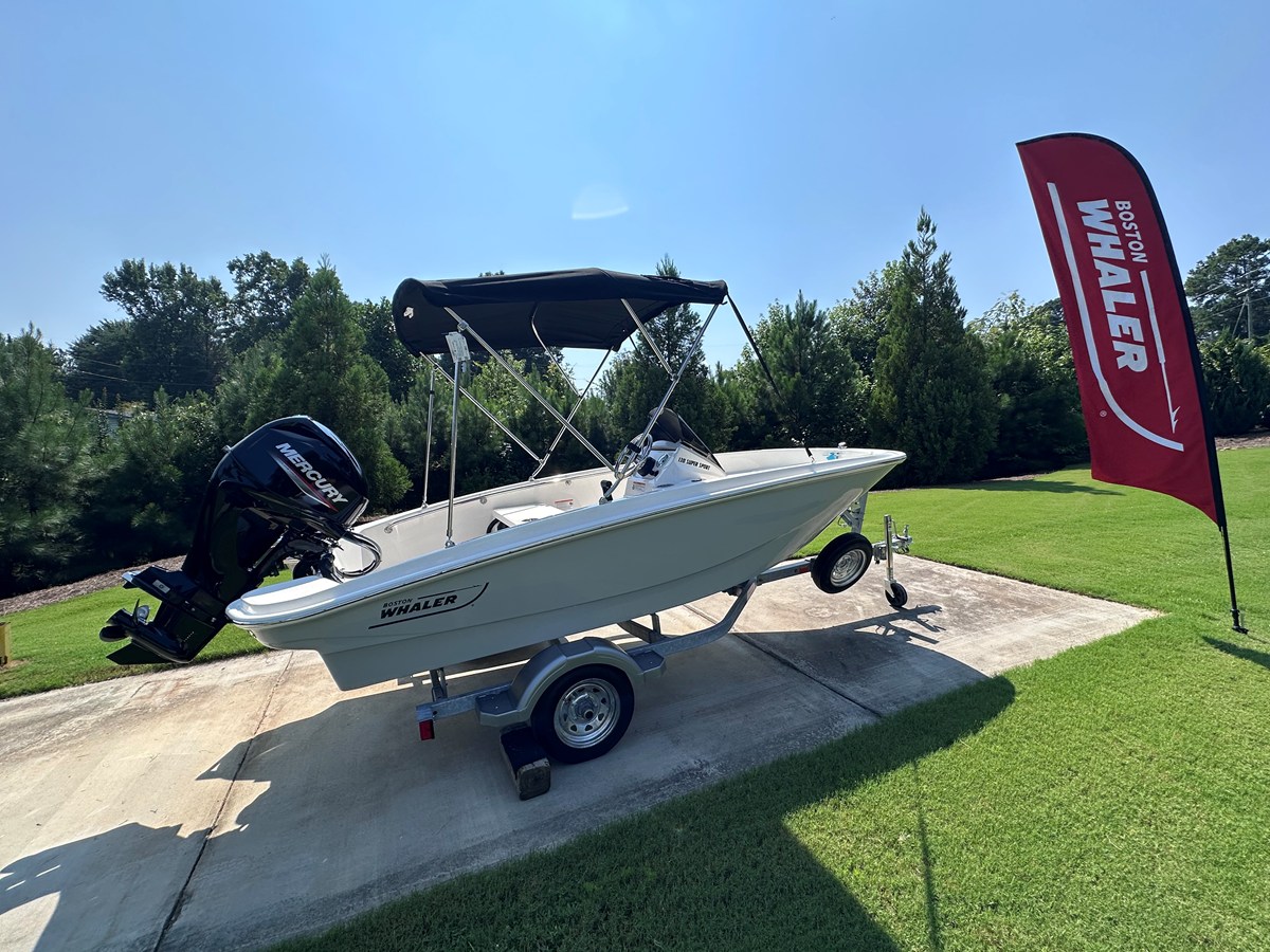 Boston Whaler 130 Super Sport — 2027 Boston Whaler 130 Super Sport — photo 3