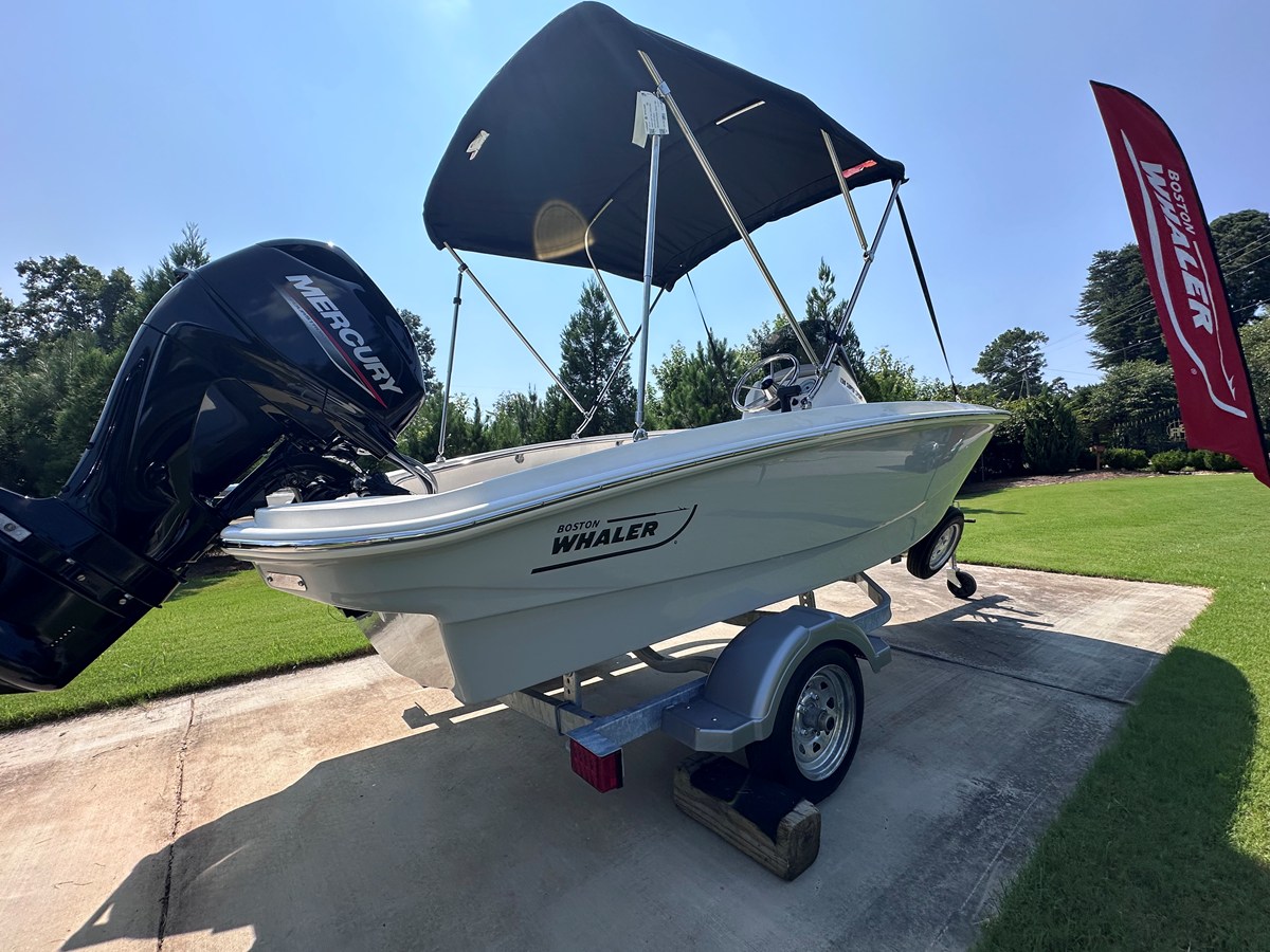 Boston Whaler 130 Super Sport — 2027 Boston Whaler 130 Super Sport — photo 5