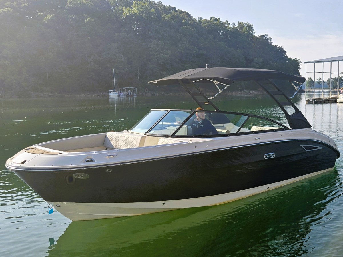 Sea Ray 250 SDX — 2025 Sea Ray 250 SDX — photo 2
