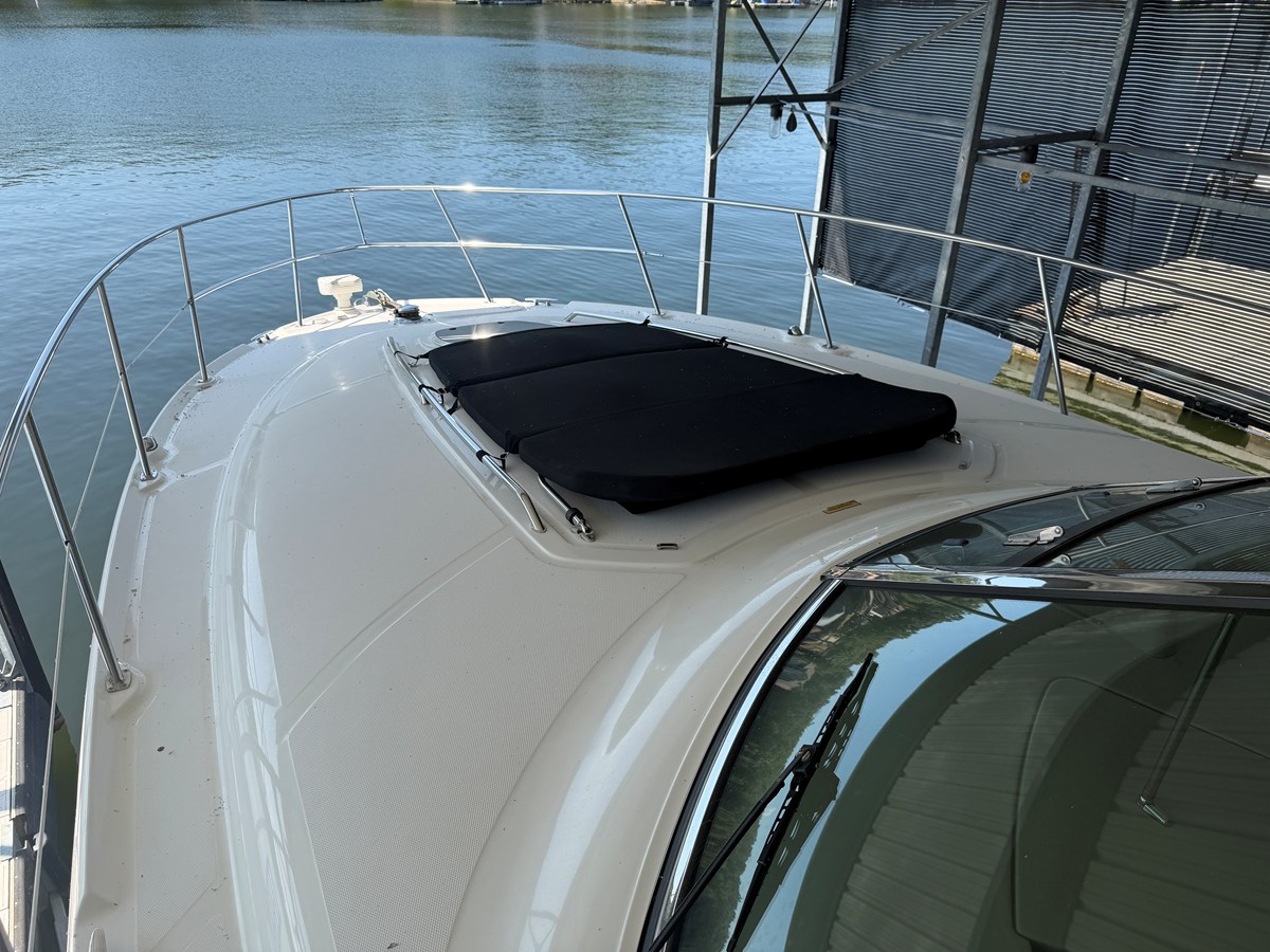 Sea Ray 38 Sundancer — 2007 Sea Ray 38 Sundancer — photo 4