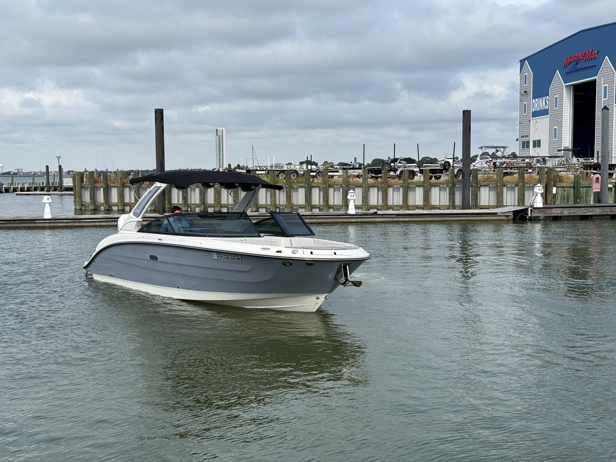 Sea Ray 270 SDX OB — 2025 Sea Ray 270 SDX OB — photo 4