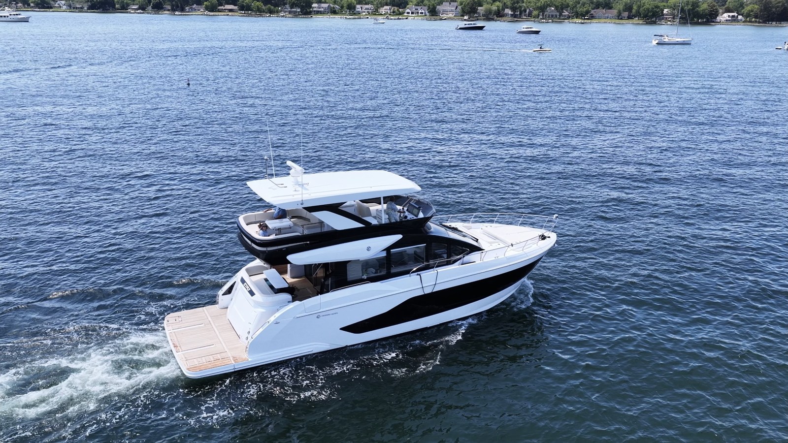 Cruisers Yachts 57 FLY — 2026 Cruisers Yachts 57 FLY — photo 5