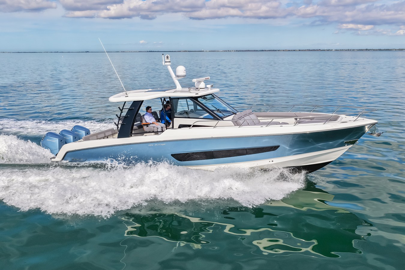 Boston Whaler 420 OUTRAGE — 2023 Boston Whaler 420 Outrage — photo 3