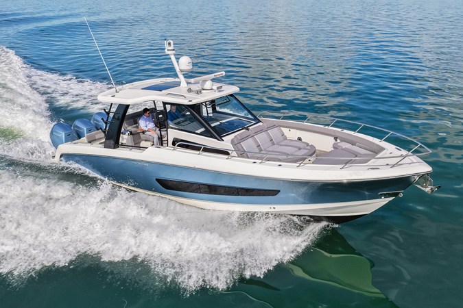 BOSTON WHALER 420 OUTRAGE — 2023 Boston Whaler 420 Outrage