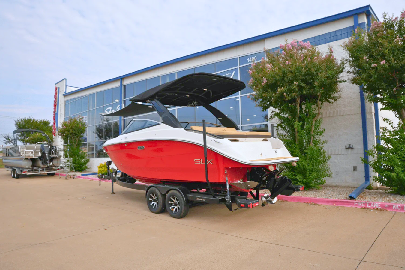 Sea Ray SLX 260 Surf — 2026 Sea Ray SLX 260 Surf — photo 3