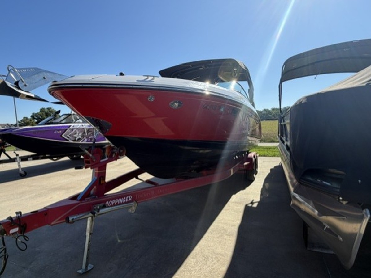 Sea Ray 280 SLX — 2022 Sea Ray 280 SLX — photo 2