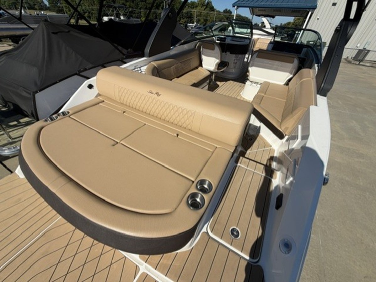 Sea Ray 280 SLX — 2022 Sea Ray 280 SLX — photo 4