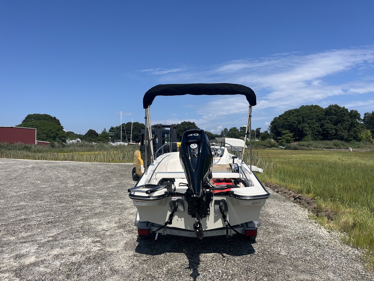 Boston Whaler 130 Super Sport — 2027 Boston Whaler 130 Super Sport — photo 2