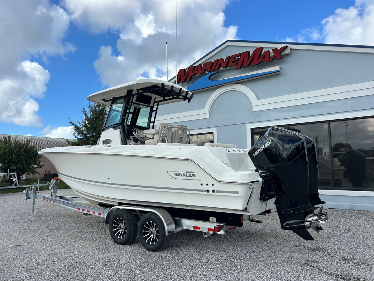 Boston Whaler 250 Outrage — 2027 Boston Whaler 250 Outrage — photo 4