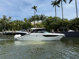 SEA RAY SLX 360 OUTBOARD 486595