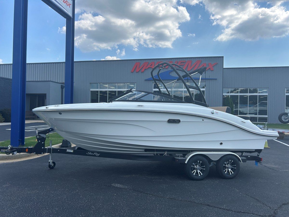 Sea Ray SPX 210 — 2027 Sea Ray SPX 210 — photo 2