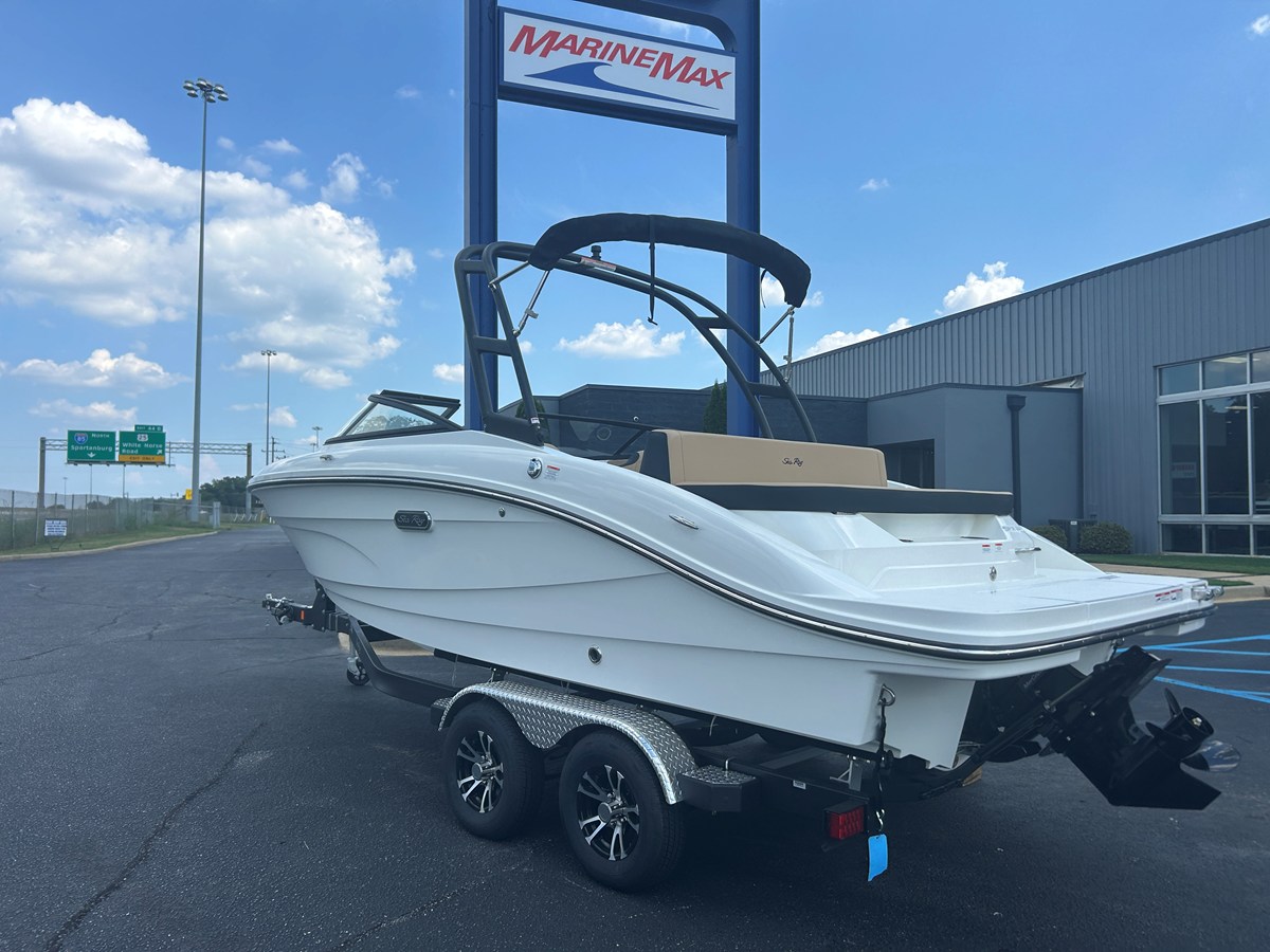 Sea Ray SPX 210 — 2027 Sea Ray SPX 210 — photo 3