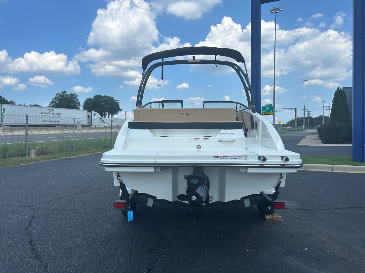 Sea Ray SPX 210 — 2027 Sea Ray SPX 210 — photo 4