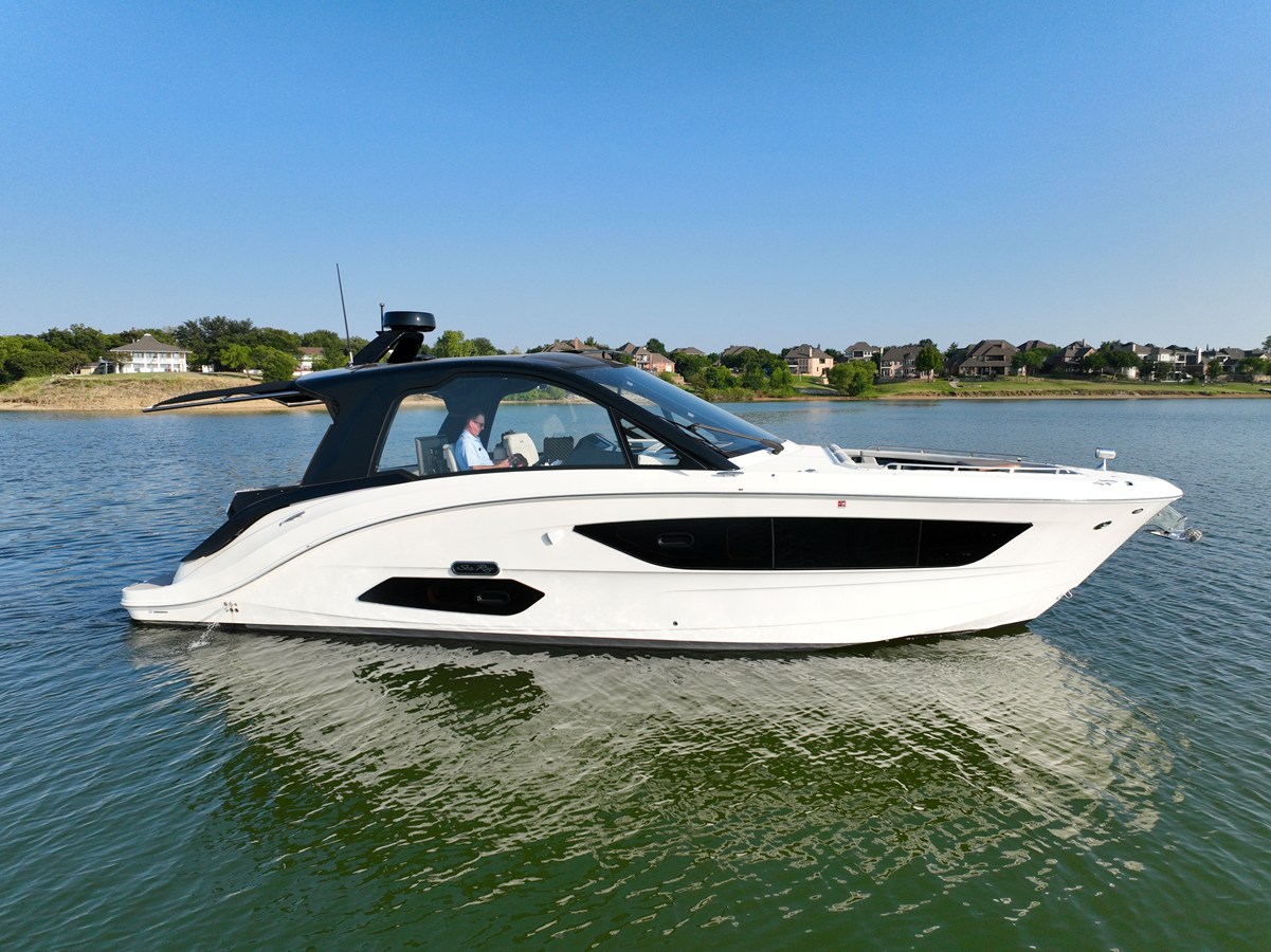 Sea Ray 370 SUNDANCER — 2025 Sea Ray 370 Sundancer