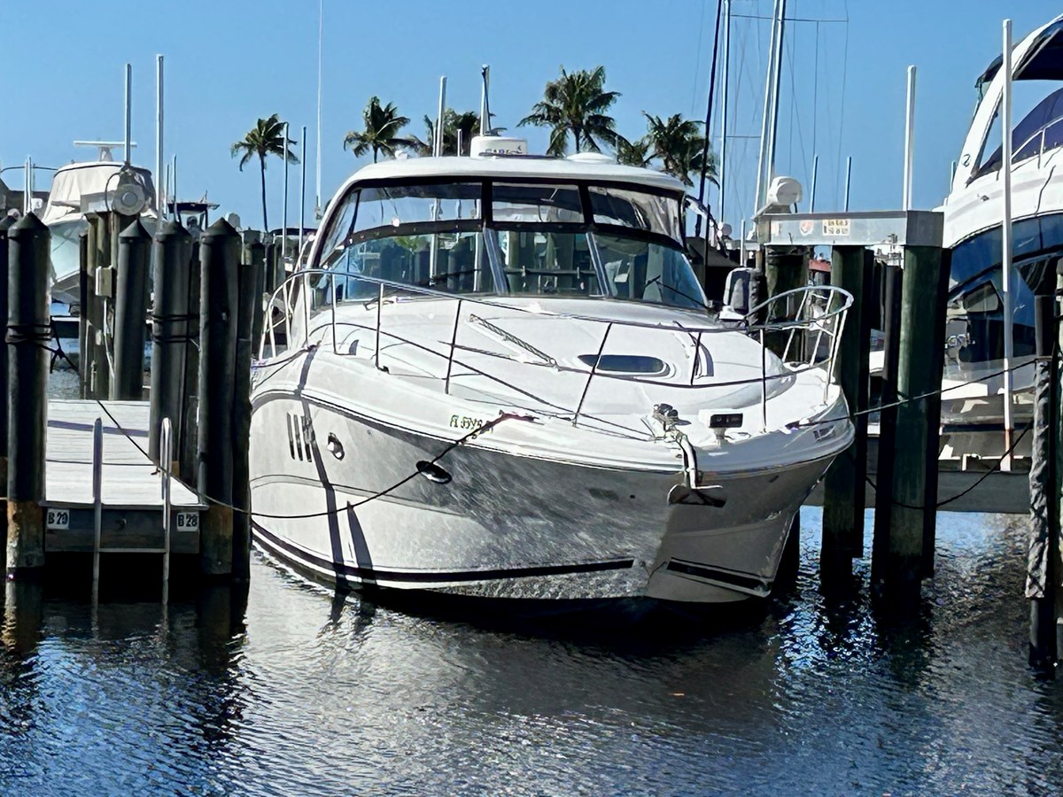 Sea Ray 38 Sundancer — 2008 Sea Ray 38 Sundancer — photo 3