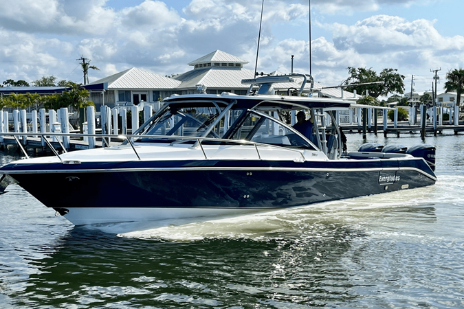 EVERGLADES 360LXC — 2019 Everglades 360LXC
