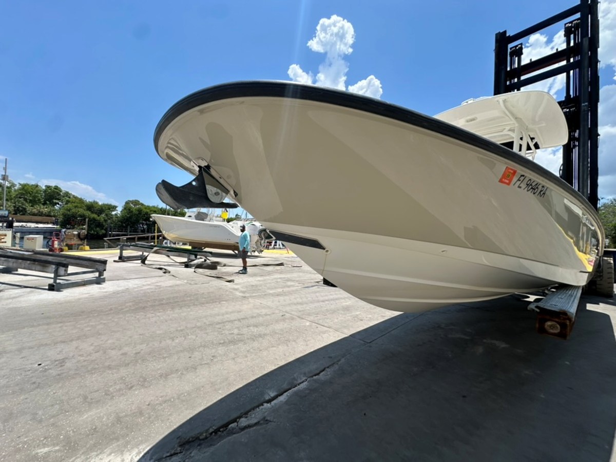 Boston Whaler DAUNTLESS 270 — 2015 Boston Whaler Dauntless 270 — photo 3