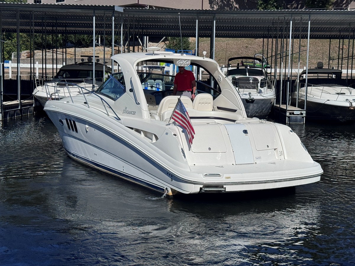 Sea Ray 38 Sundancer — 2007 Sea Ray 38 Sundancer — photo 2