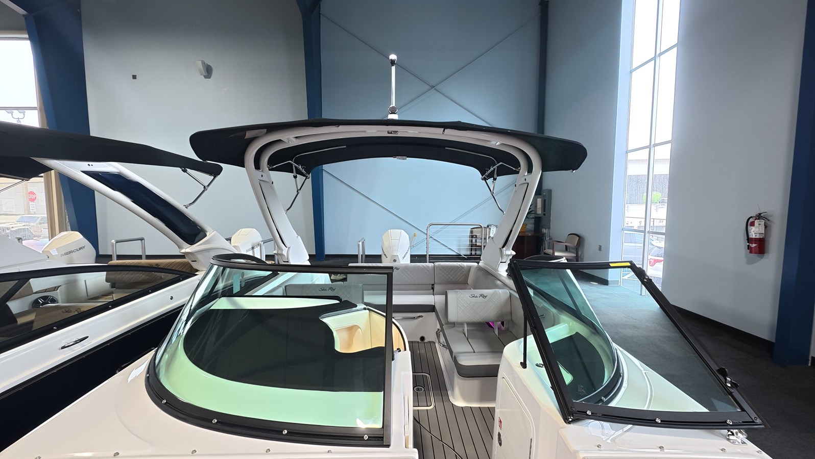 Sea Ray SDX 230 Outboard — 2026 Sea Ray SDX 230 Outboard — fotoğraf 3