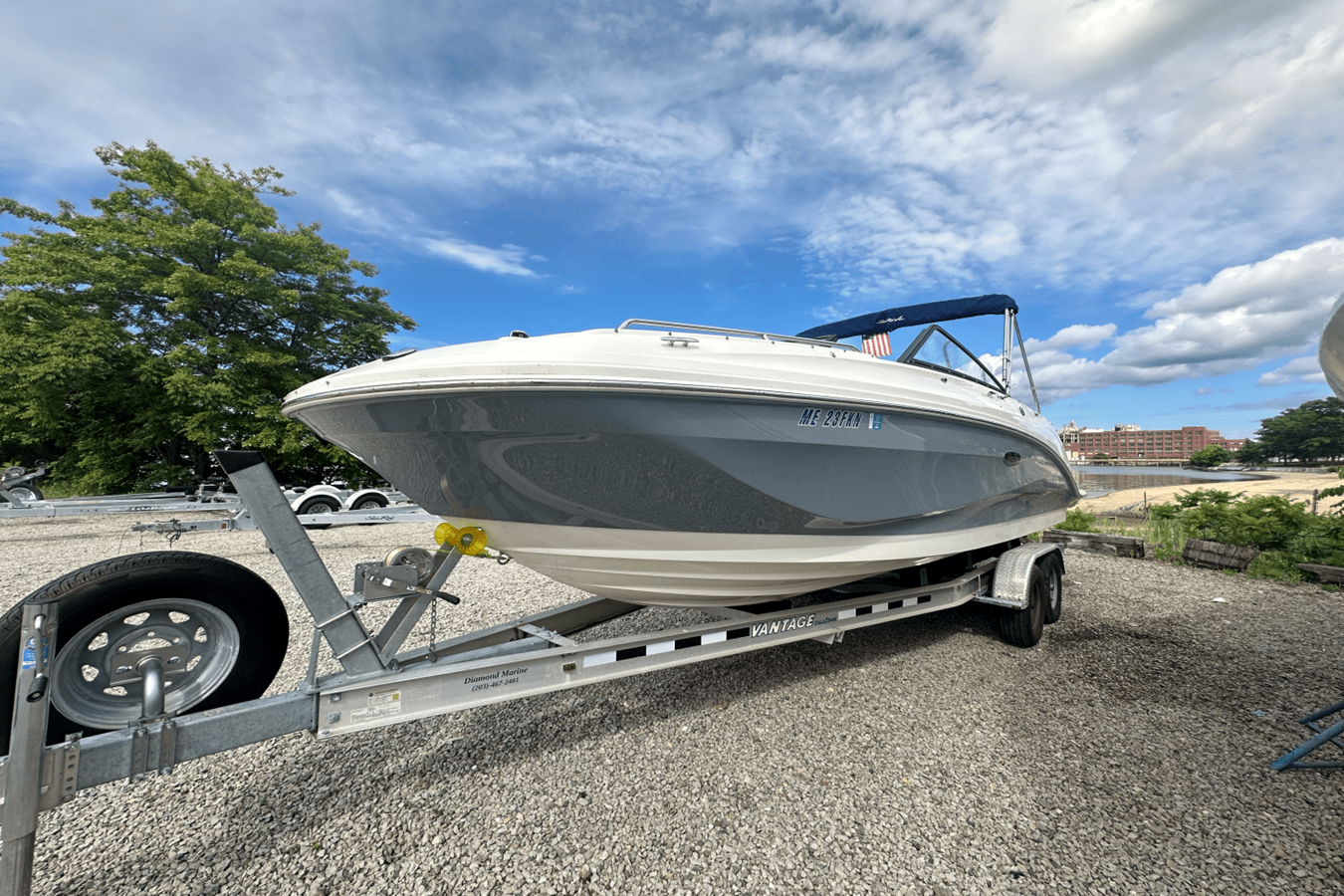 Sea Ray 250SDX OB — 2020 Sea Ray 250SDX OB — photo 2