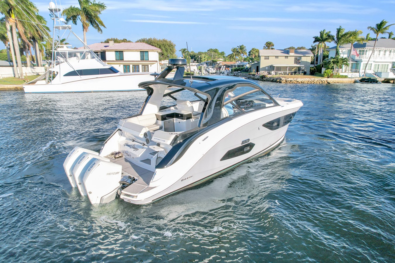 Sea Ray 370 Sundancer — 2023 Sea Ray 370 Sundancer — photo 3