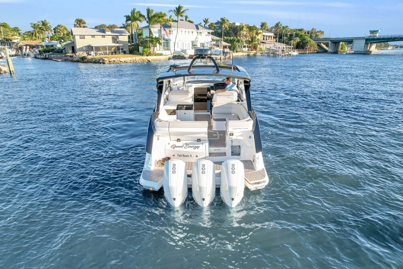 Sea Ray 370 Sundancer — 2023 Sea Ray 370 Sundancer — photo 4
