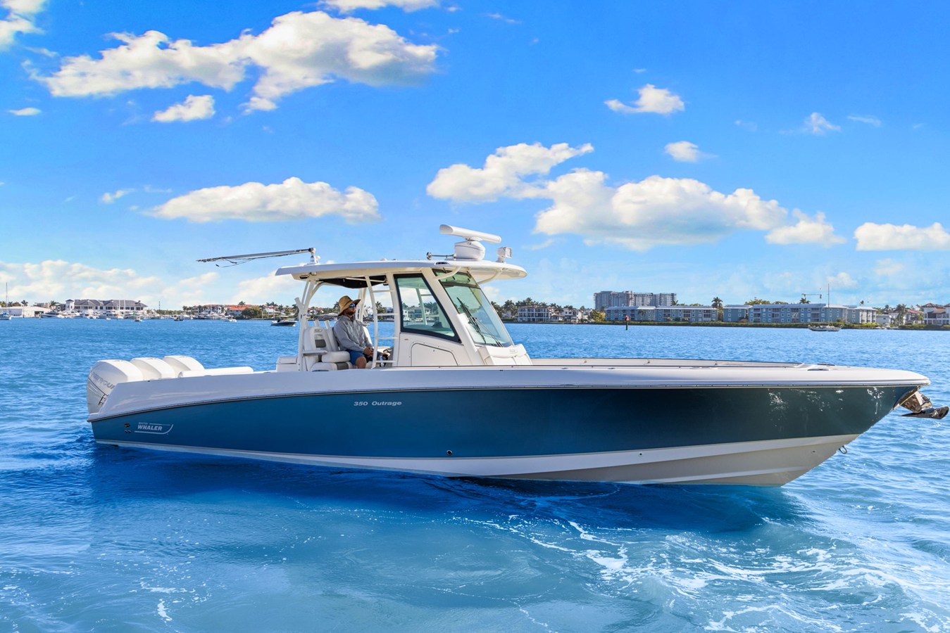 Boston Whaler 350 OUTRAGE — 2014 Boston Whaler 350 Outrage