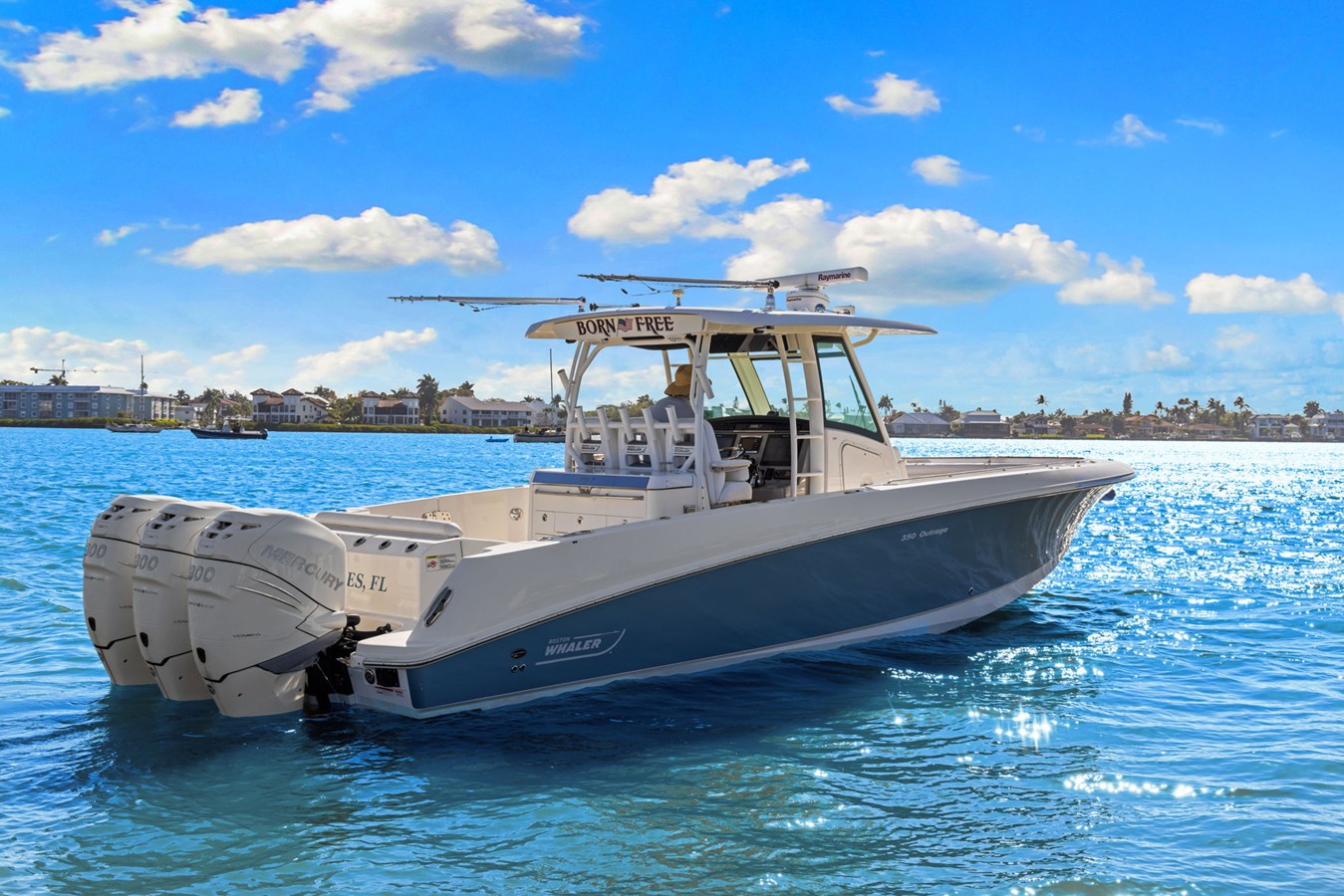 Boston Whaler 350 OUTRAGE — 2014 Boston Whaler 350 Outrage — photo 4