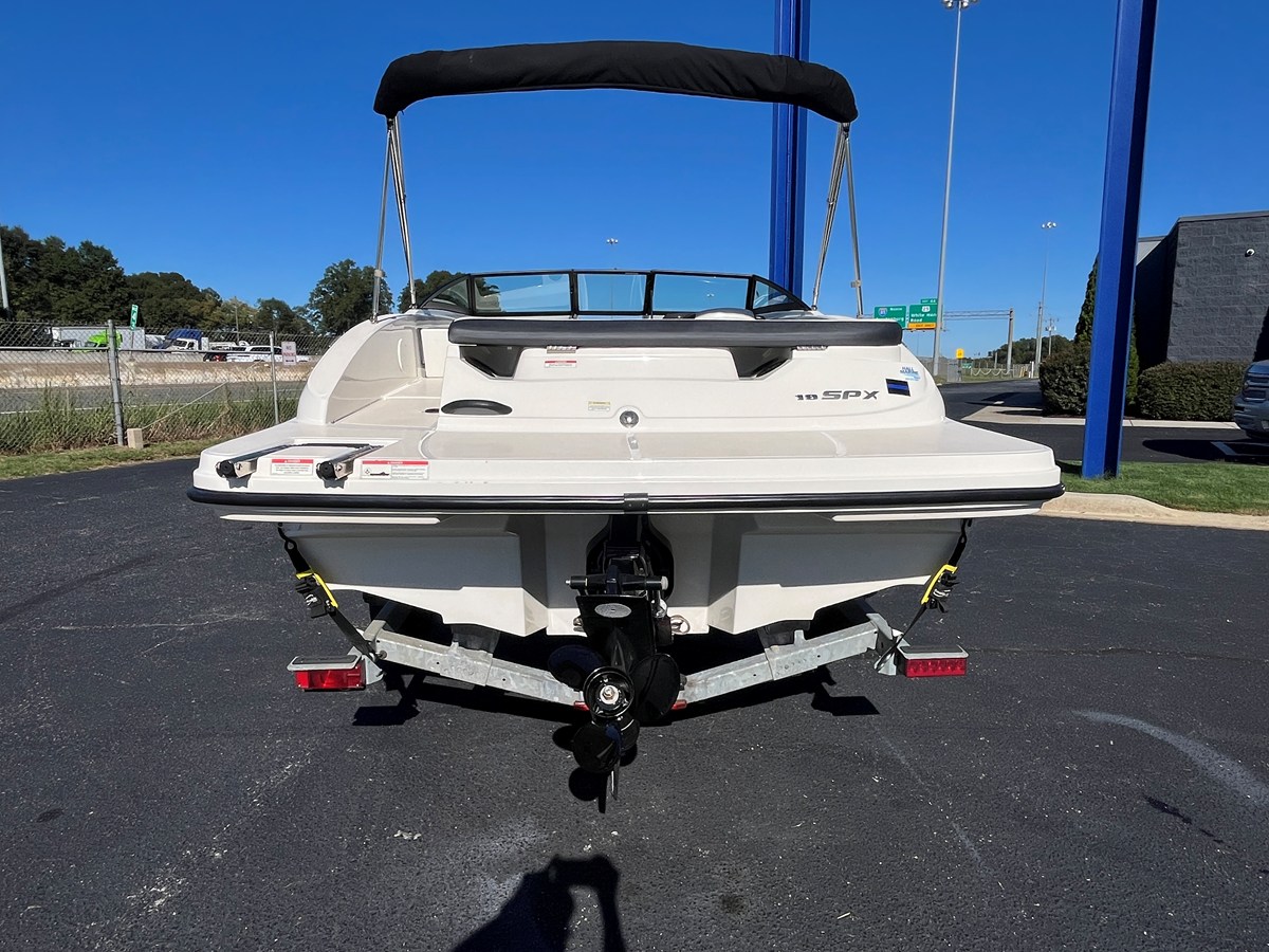 Sea Ray 190 SPX — 2016 Sea Ray 190 SPX — photo 4
