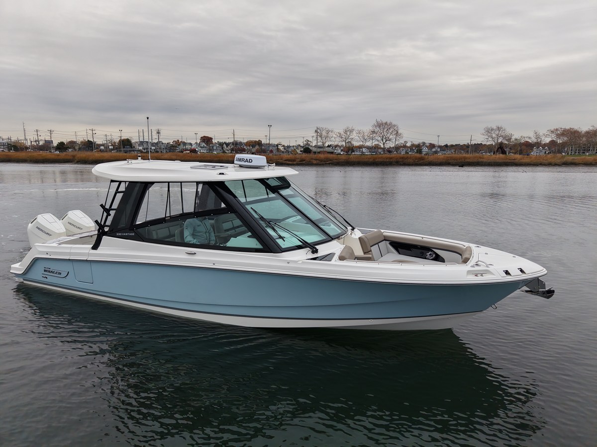 Boston Whaler 330 Vantage — 2026 Boston Whaler 330 Vantage — photo 4