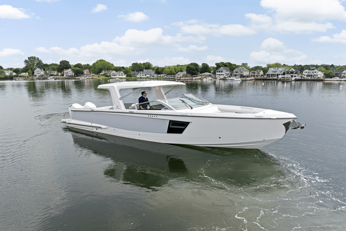 AVIARA AV40 OUTBOARD — 2023 Aviara AV40 Outboard